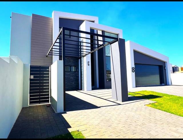 4 BEDROOM HOUSE FOR SALE IN MIDSTREAM HEIGHTS